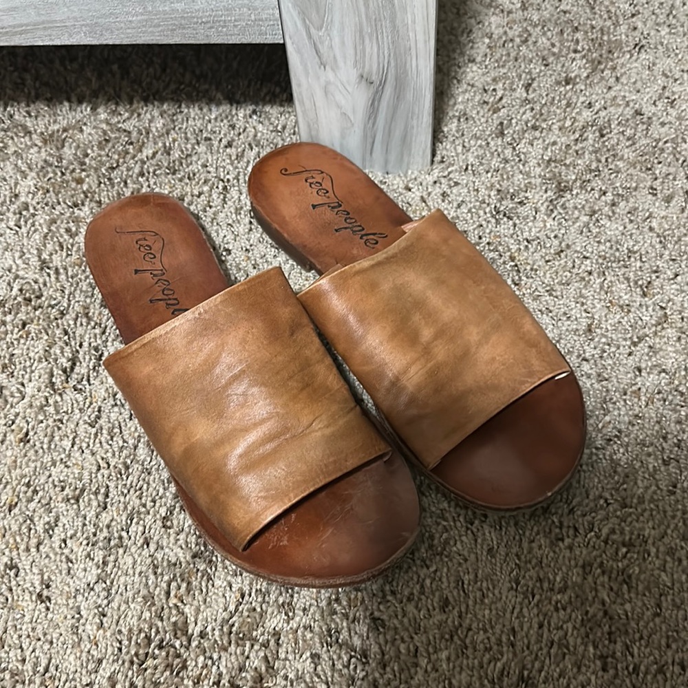 Women’s sandals